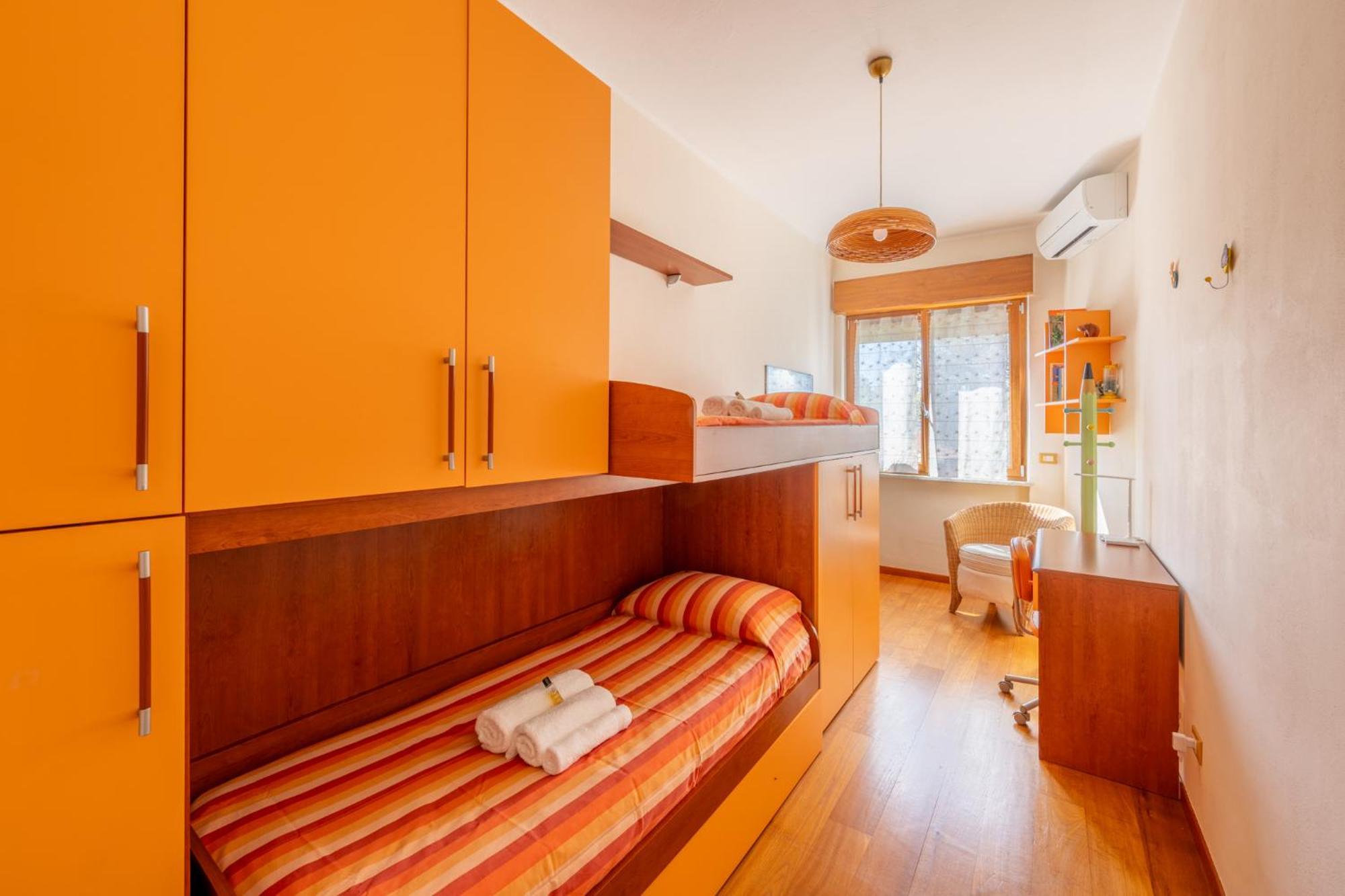 New Luxury 2Bdr Terrace, Views, Ac Leilighet Marina Di Carrara Eksteriør bilde
