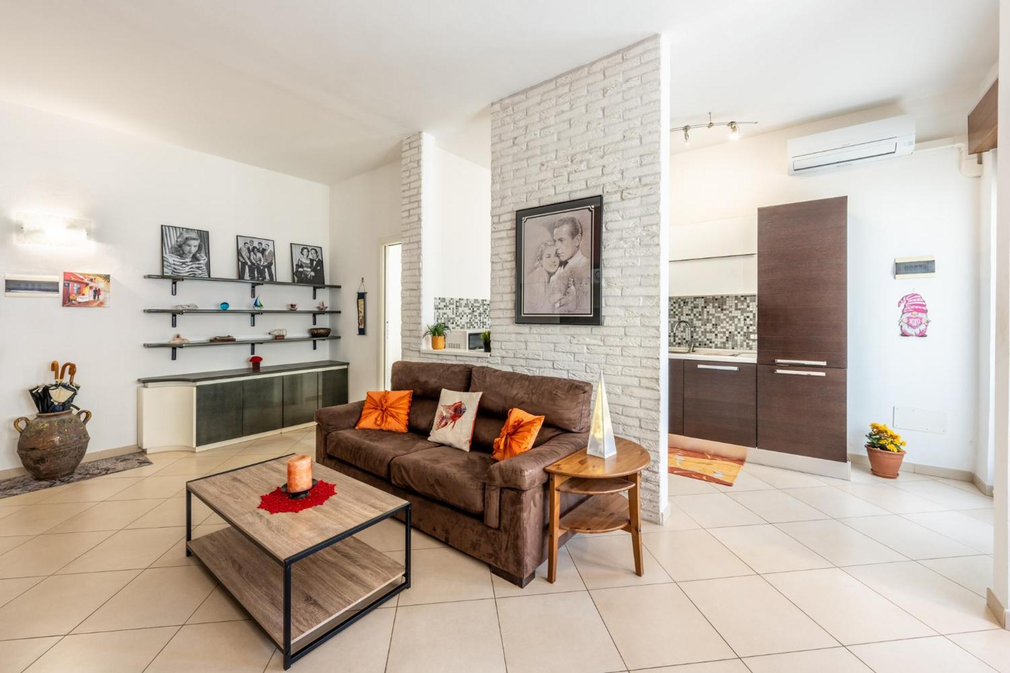 New Luxury 2Bdr Terrace, Views, Ac Leilighet Marina Di Carrara Eksteriør bilde